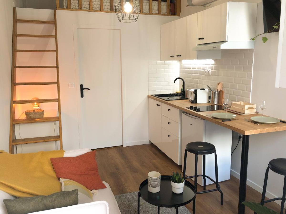 Studio Climatise - Gare - Centre Ville Nîmes Exteriör bild